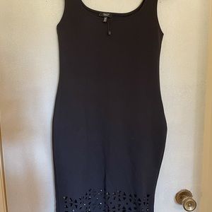 Black sleeveless dress